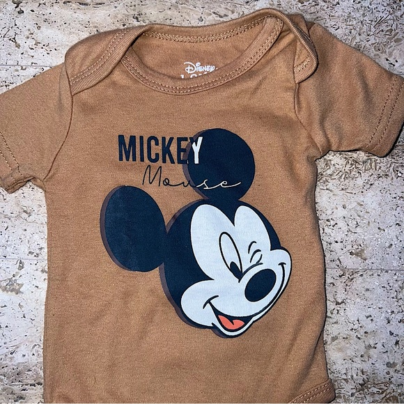 Mickey Mouse Disney Brown Onesie 3-6 months infant baby - Picture 6 of 6